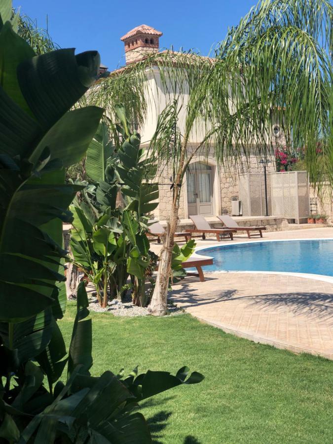 Triangulo Hotel Alacati Exterior foto